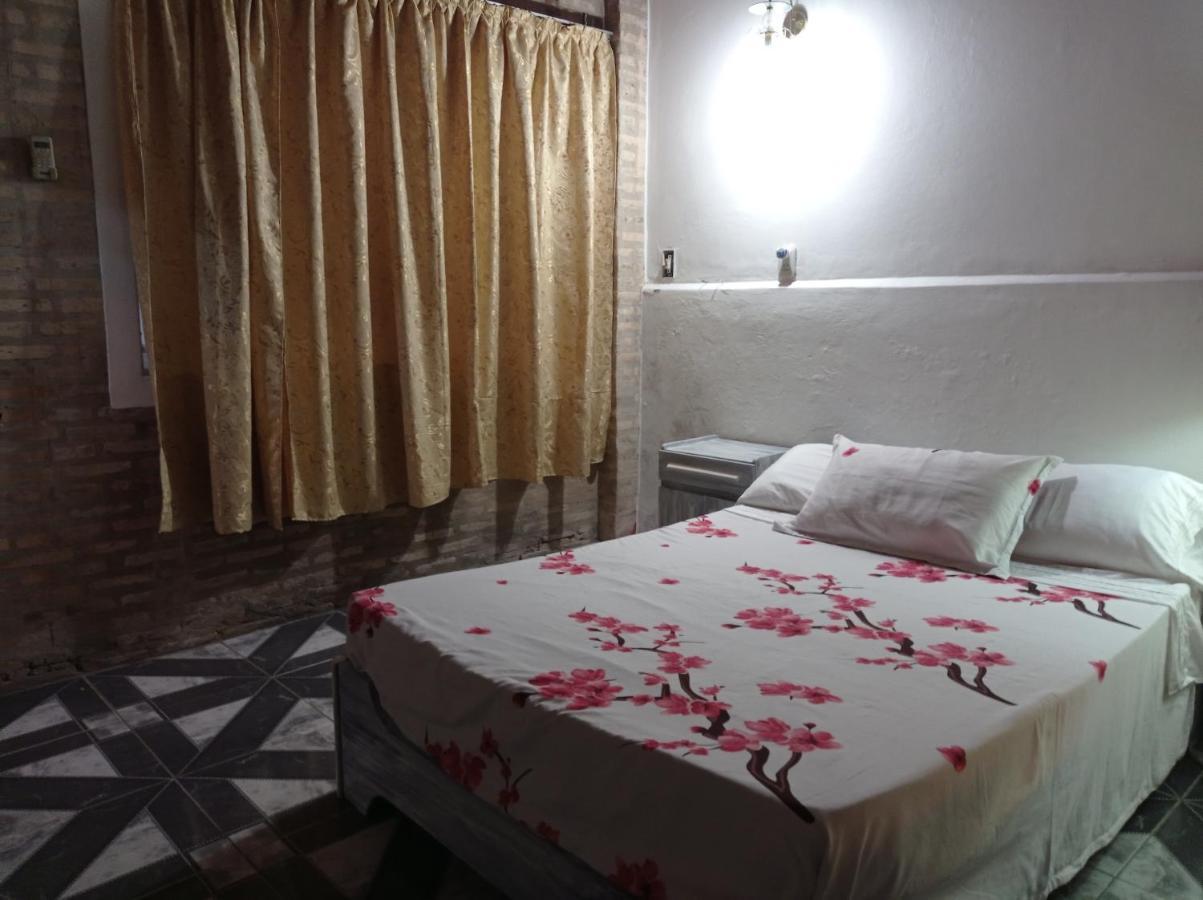 Hotel La Aparesida Areguá Kültér fotó